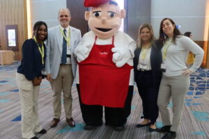chef-and-class-825x510