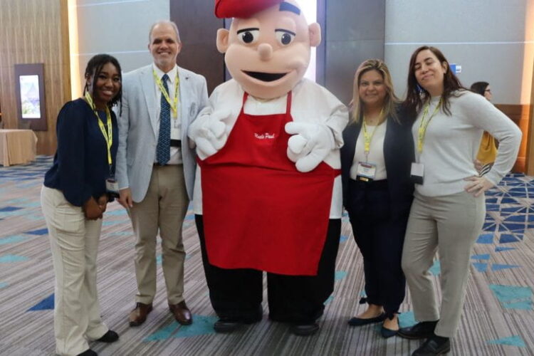 chef-and-class-825×510 chef-and-class-825x510